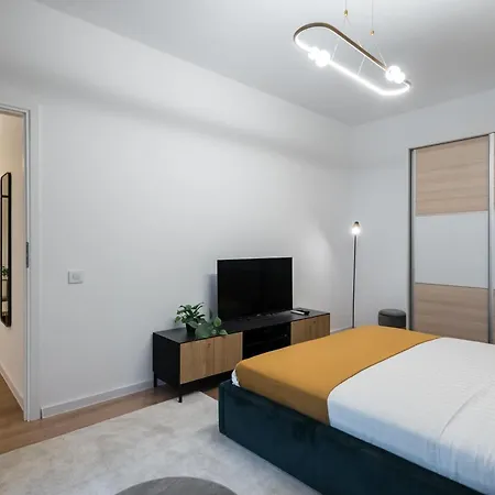 Plaza 229 Бухарест